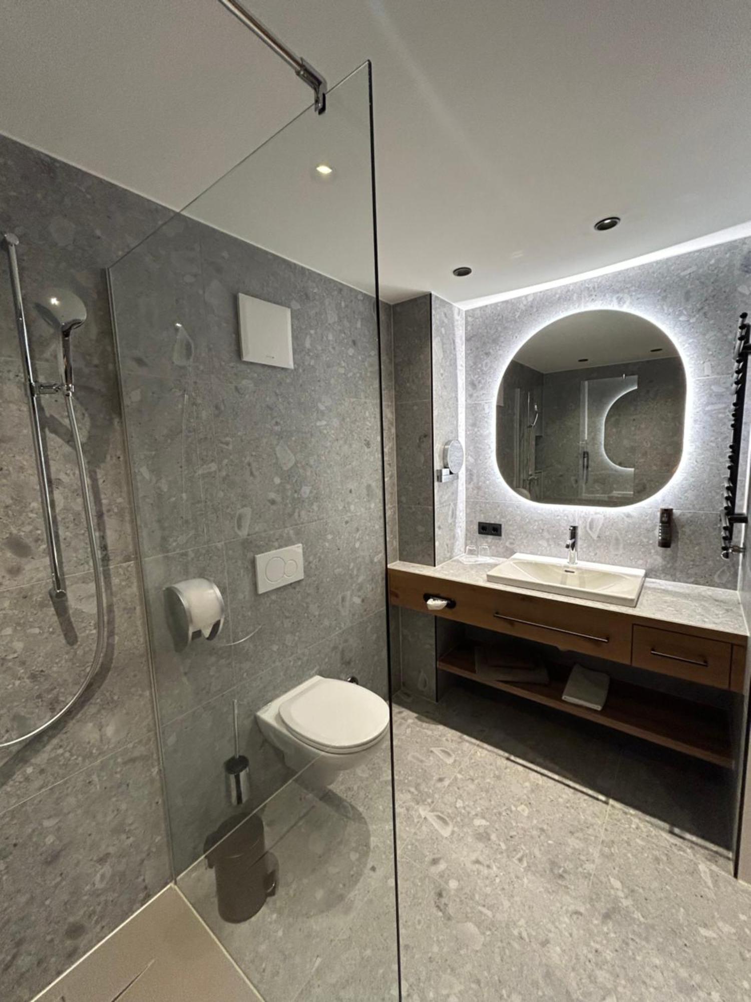 Hotel Koeniggut Wals-Siezenheim Luaran gambar